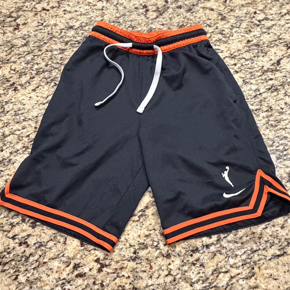 Nike WNBA Dri-FIT Basketball Shorts Black Orange Zipper Pocket Women XS Athletic